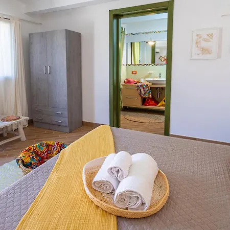 Luxury At At 390 Meters About From The With Private Swimming Pool Pozzallo
