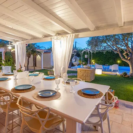 Luxury At At 390 Meters About From The With Private Swimming Pool Villa Pozzallo