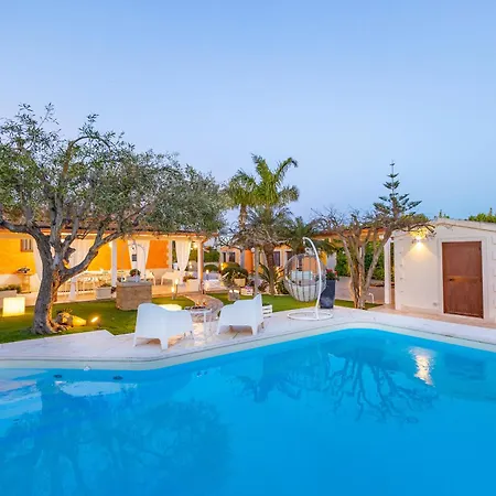 Luxury At At 390 Meters About From The With Private Swimming Pool Villa Pozzallo