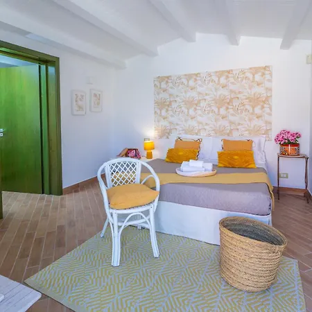 Luxury At At 390 Meters About From The With Private Swimming Pool Pozzallo